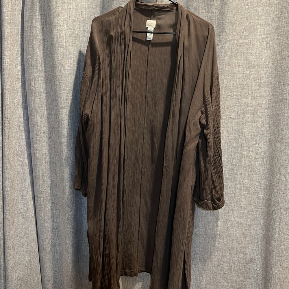 A new day brown long sleeved kimono